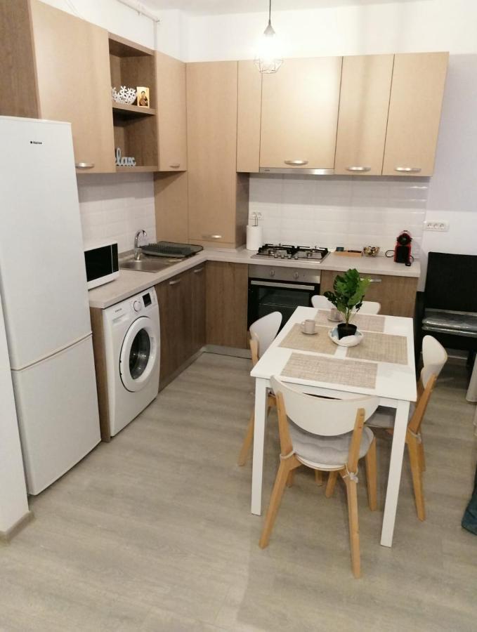 Beach View Apartment Нэводари Экстерьер фото