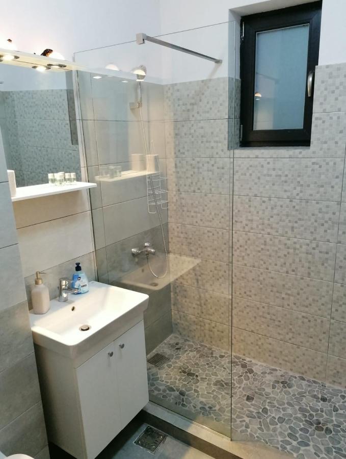Beach View Apartment Нэводари Экстерьер фото