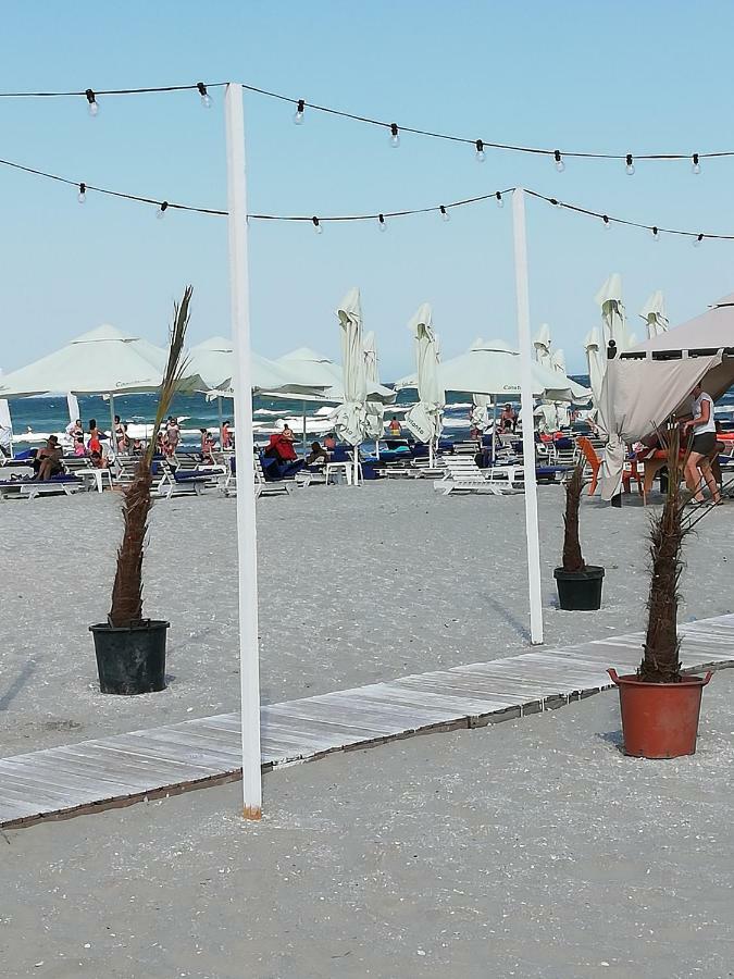 Beach View Apartment Нэводари Экстерьер фото