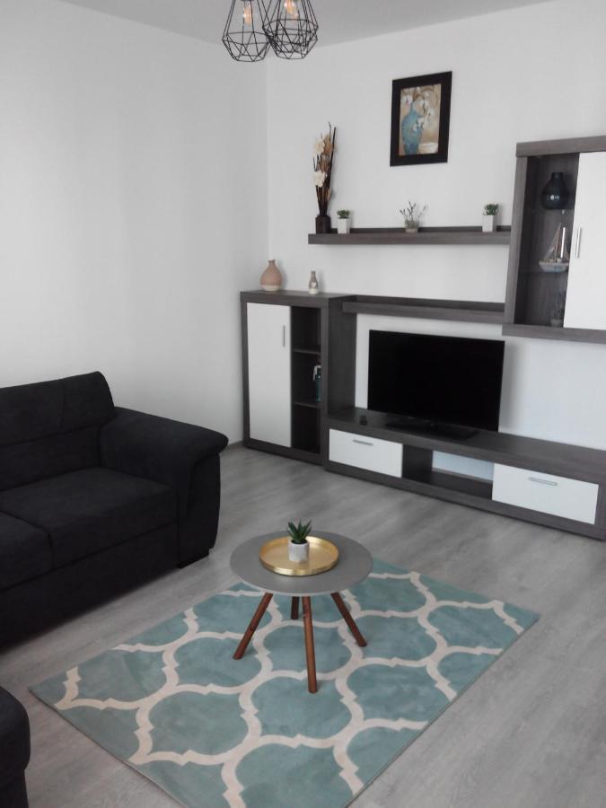 Beach View Apartment Нэводари Экстерьер фото